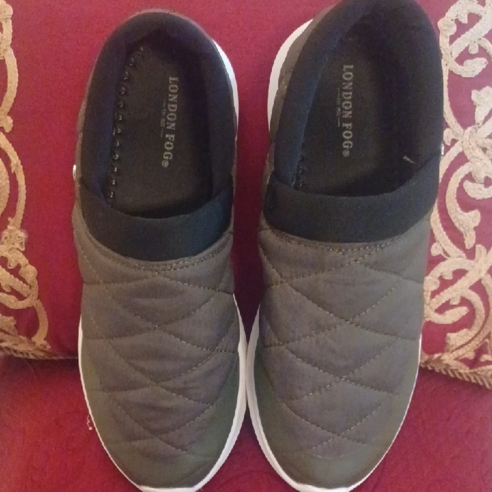 London Fog Womens Quilted Slip-On Sneakers - Green and Black - Picture 2 of 9